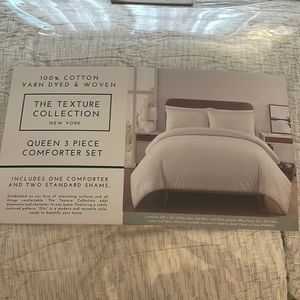 T.j.maxx Queen 3 Piece Comforter Set